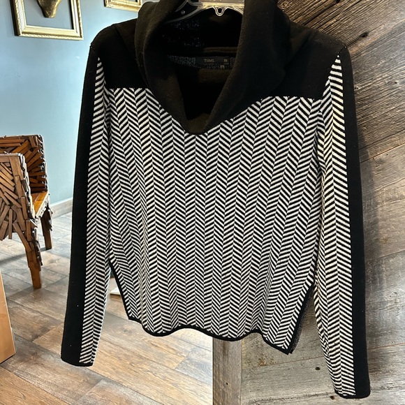 THML Cowl Neck Sweater - Picture 4 of 9